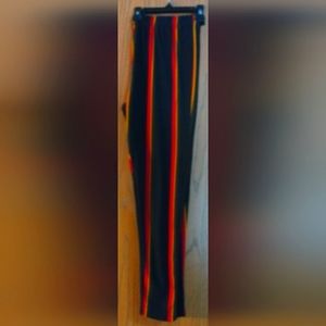 Feathers Striped Pants size L.          10-040